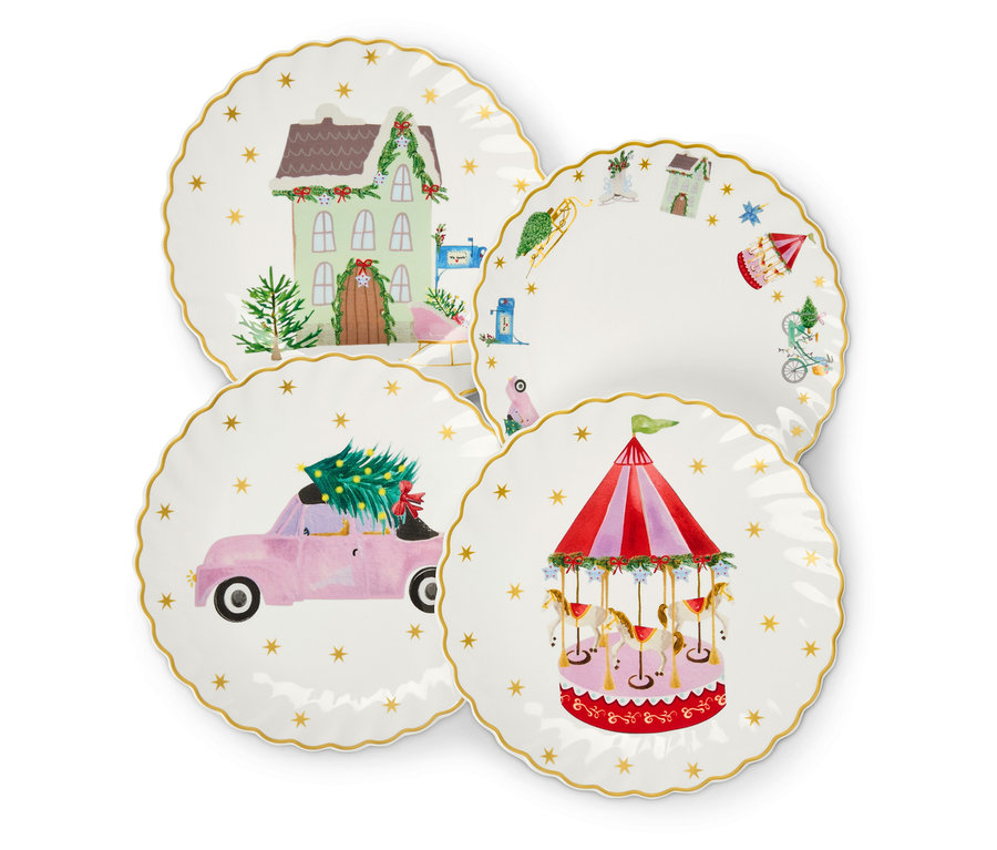 Vier Teller mit Weihnachtsmotiven, darunter ein Haus, ein Auto mit Weihnachtsbaum und ein Karussell.