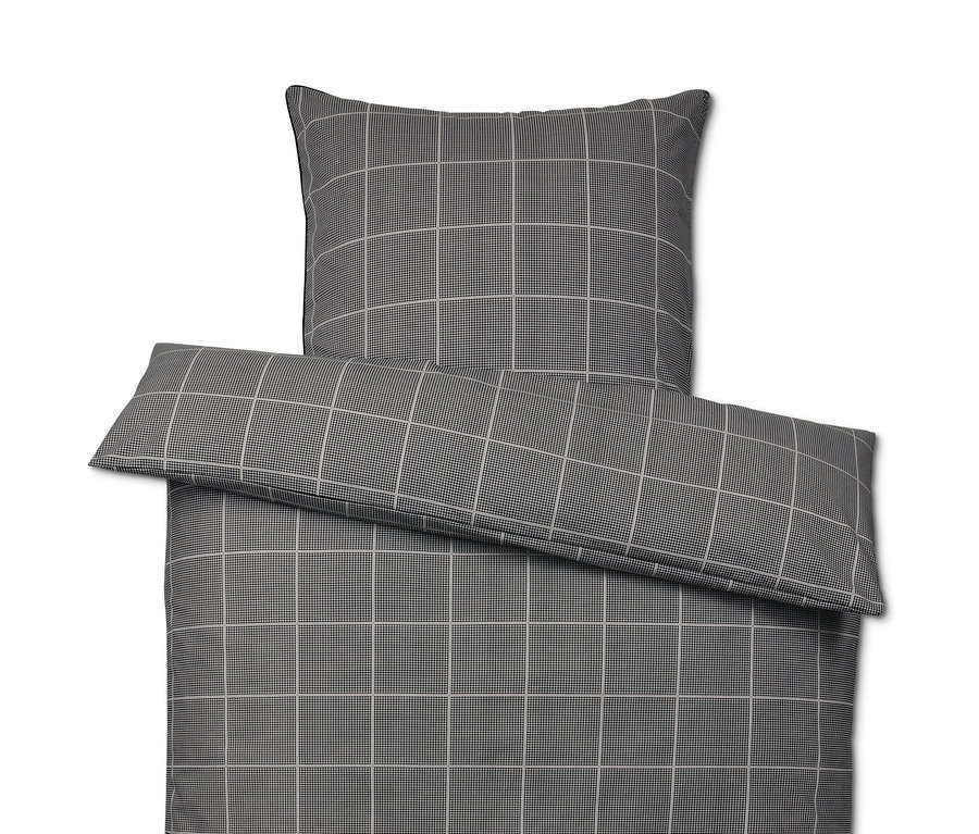 Ein Renforcé-Bettwäsche-Set mit Karomuster, bestehend aus einem Kissen- und einem Bettbezug.