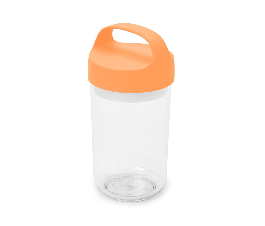 Ein grosser, durchsichtiger To-Go-Behälter mit orangefarbenem Henkel.
