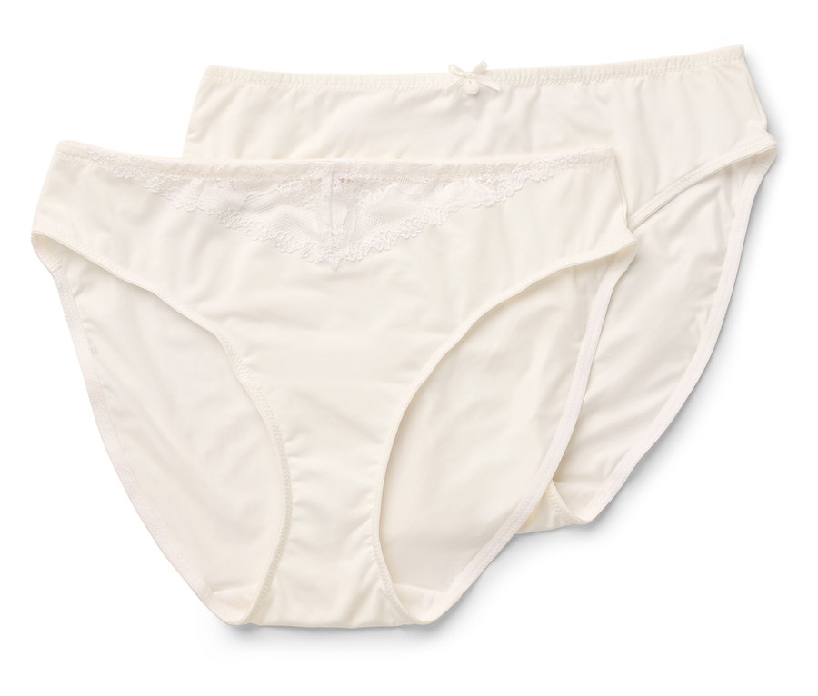 Zwei cremefarbene Damen Slips mit Spitze und Schleife.