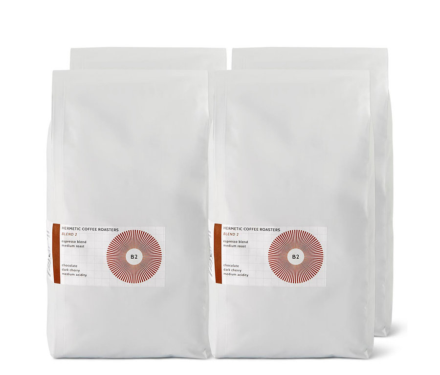 Vier weiße Packungen Hermetic - B2 Espresso - 4 x 1 kg Ganze Bohne.