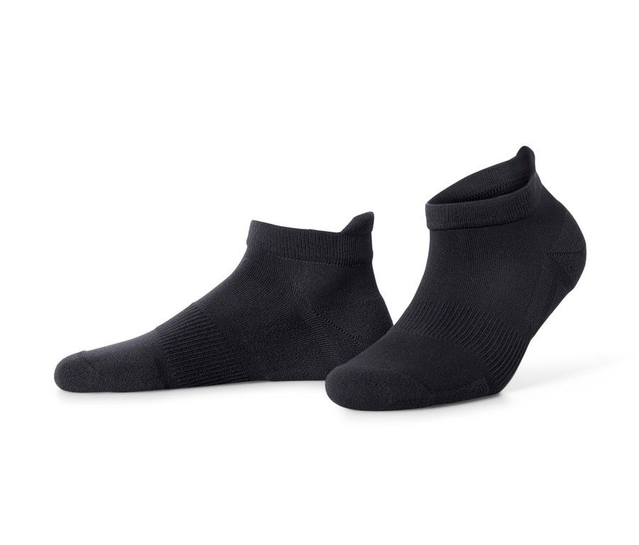 Zwei schwarze Unisex-Profi-Laufsocken.