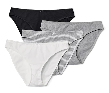 Vier Slips.