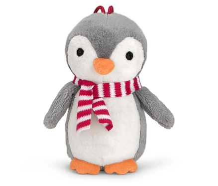 Ein Plüschpinguin mit einem rot-weiß gestreiften Schal.