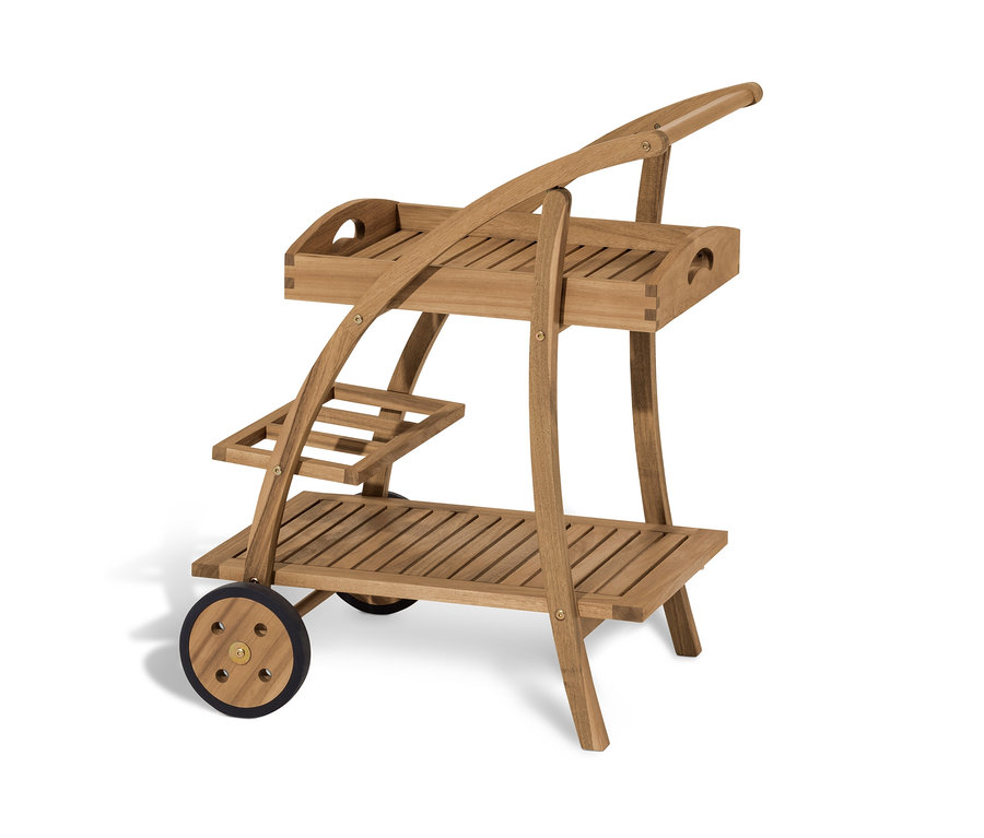 Ein Barwagen mit abnehmbarem Tablett steht vor einem weißen Hintergrund.