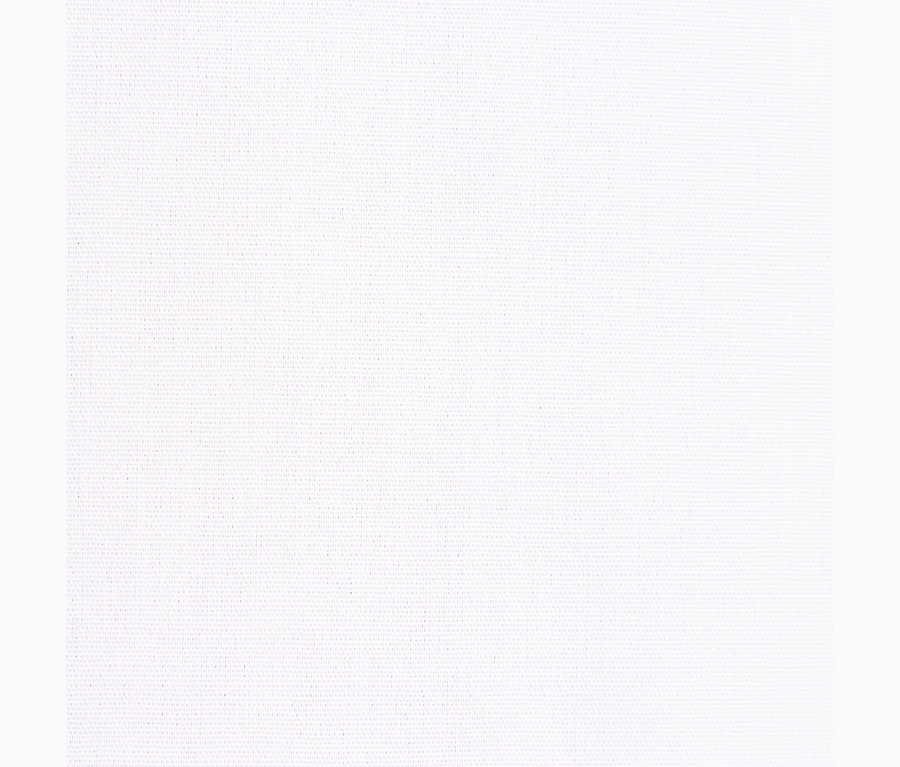 Nahaufnahme einer weißen Stofftextur mit feiner Webart.