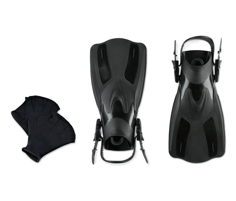 Schwarze Schwimmhandschuhe und Schwimmflossen auf weißem Hintergrund.