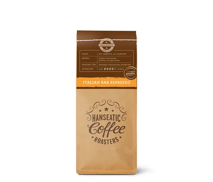 Braune Hanseatic Italian Bar Espresso Kaffeepackung, als "gemahlen" gekennzeichnet. Die Packung hat einen dunkelbraunen oberen Bereich mit Kaffeedetails, einen orangefarbenen Streifen mit "ITALIAN BAR ESPRESSO" und "Hanseatic Coffee Roasters" unten.