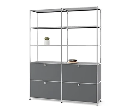 Hohes graues Regal Metall »CN3« mit 4 Klappenfächern, darauf eine Pflanze und eine Schale.