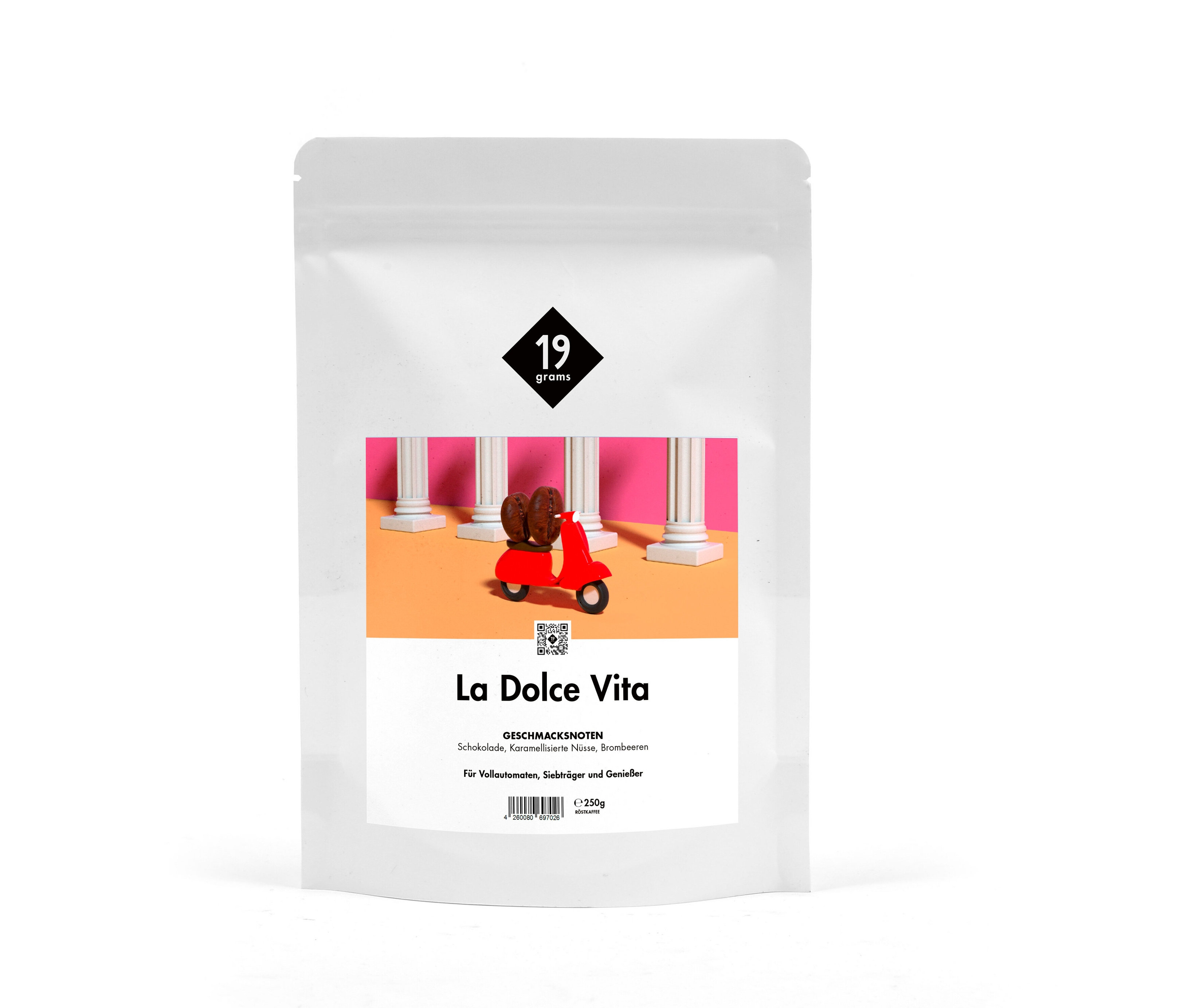 Verpackung "La Dolce Vita" Kaffeebohnen mit Illustration von Kaffeebohnen auf einem roten Roller vor Säulen.