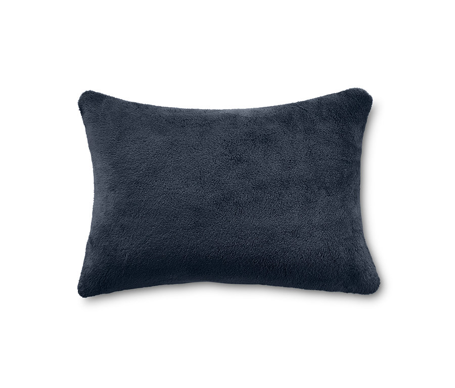 Ein marineblaues 2-in-1-Nackenkissen auf weißem Hintergrund.