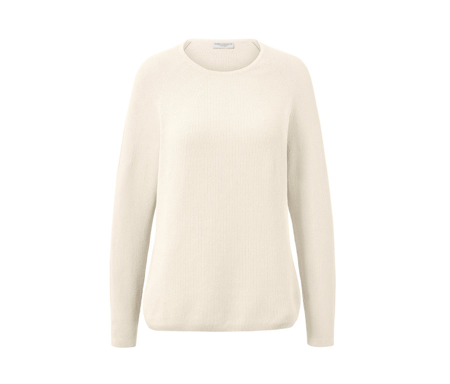 Cremeweißer Strickpullover.
