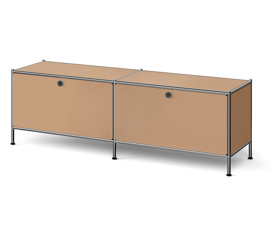 Zwei beige Schränke mit verchromtem Rahmen und schwarzen runden Griffen.