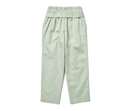 Helle Kinder-Pull-on-Pants mit Gummibund und Gürtel.