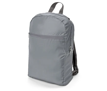 Grauer Rucksack mit silbernen Reißverschlüssen und grauen Trägern.