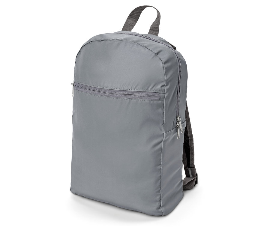 Grauer Rucksack mit silbernen Reißverschlüssen und grauen Trägern.