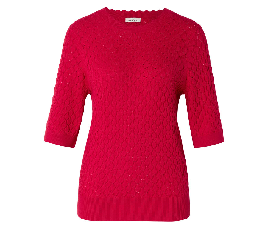 Roter Strickpullover mit Dreiviertelärmeln und gewelltem Ausschnitt.