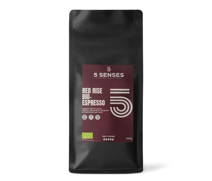 Eine Packung 5 Senses - Red Rise Bio-Espresso - 1 kg. Auf der Packung befinden sich das 5 Senses Logo und der Text Red Rise Bio-Espresso.