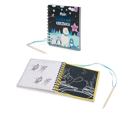 Zwei 'Mein Winter Kratzbuch'-Bücher, eines geschlossen mit Wintertieren und eines offen mit einer Kratzbildseite eines Bären beim Eislaufen.