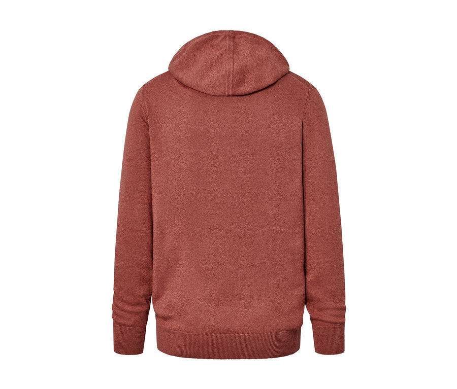 Detailansicht der Rückseite eines Strick-Hoodies.