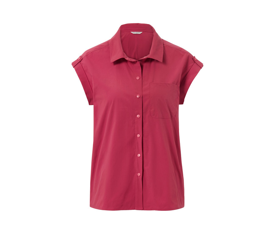 Eine pinke Outdoorbluse mit kurzen Ärmeln und Knöpfen.