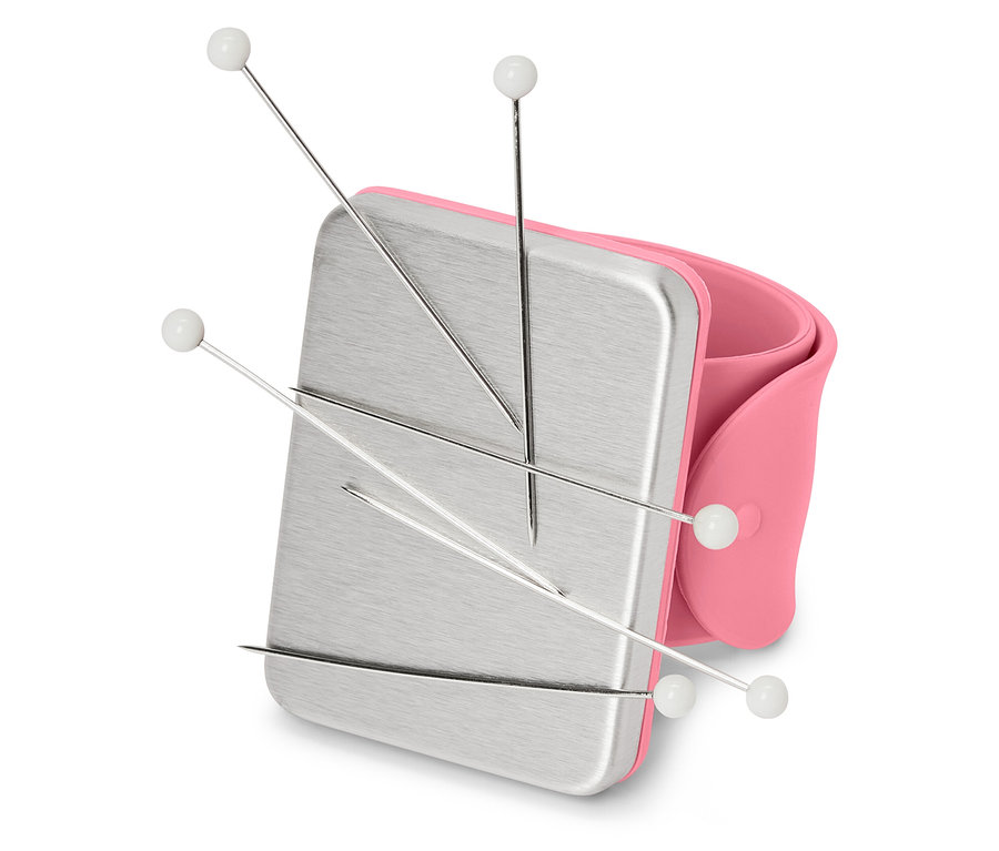Magnetisches Armnadelkissen mit Nadeln.