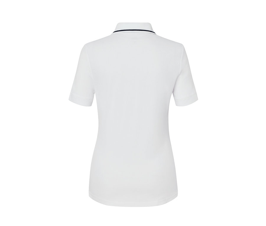 Weißes Funktionspoloshirt.