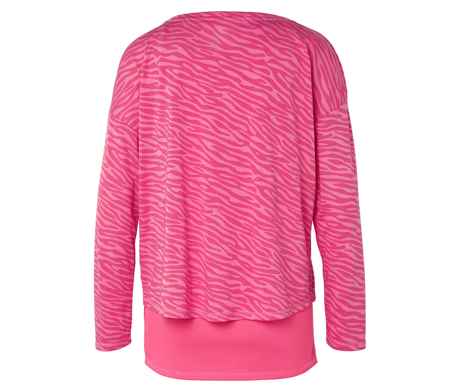 Rosa Langarmshirt mit Animal-Print.
