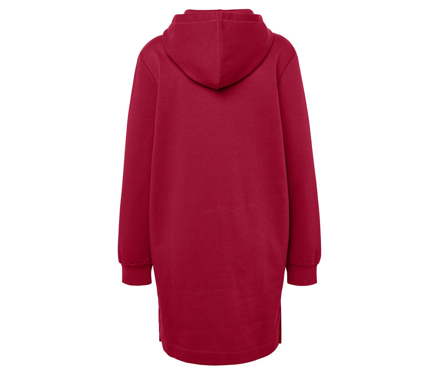 Rückansicht eines langen, bordeauxroten Kapuzenpullovers.