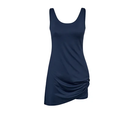 Dunkelblaues Sportkleid mit Radlerhose.