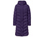 Lila Steppjacke mit Kapuze.