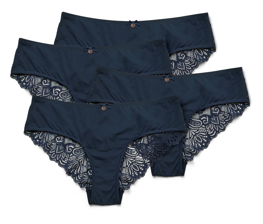Fünf marineblaue Slips mit Spitzenbesatz liegen übereinander.