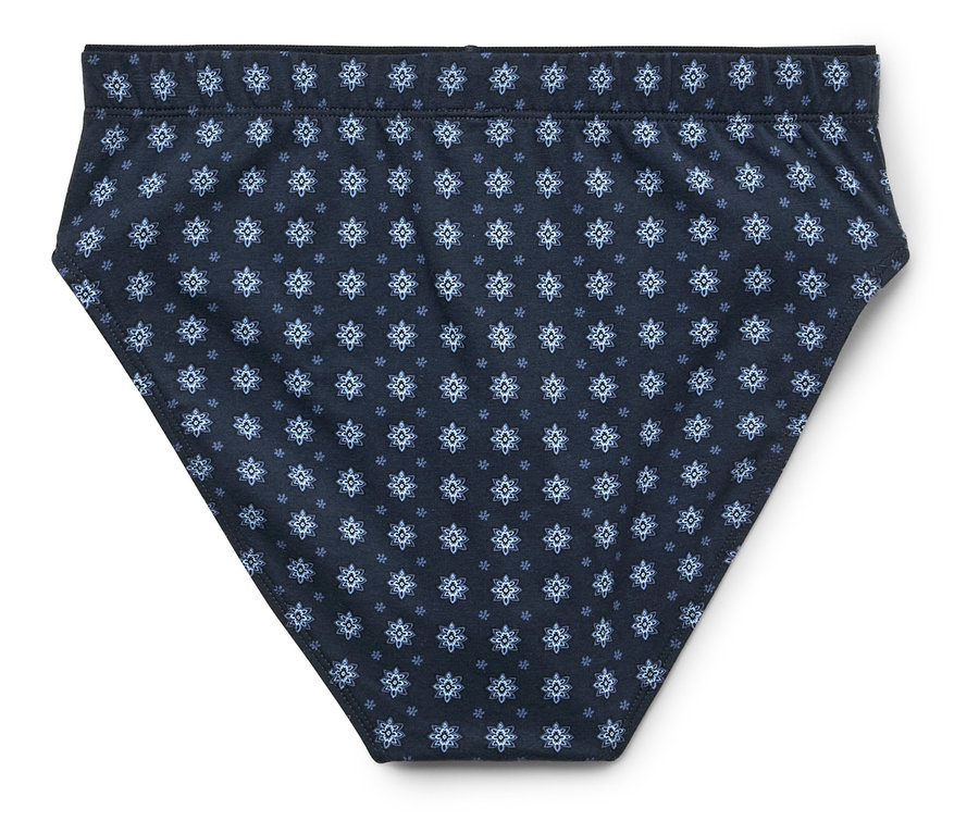 Dunkelblaue Damen Slips mit einem Muster aus hellblauen Blumen auf einem weißen Hintergrund.
