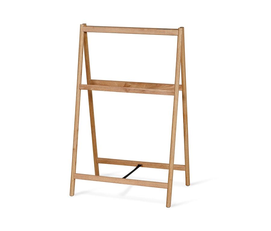 Handtuchständer aus Massivholz.