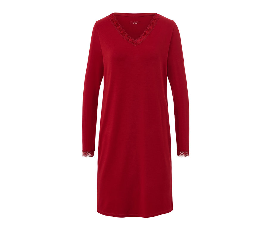 Rotes Nachthemd mit Spitzenbesatz am V-Ausschnitt und an den Enden der langen Ärmel.