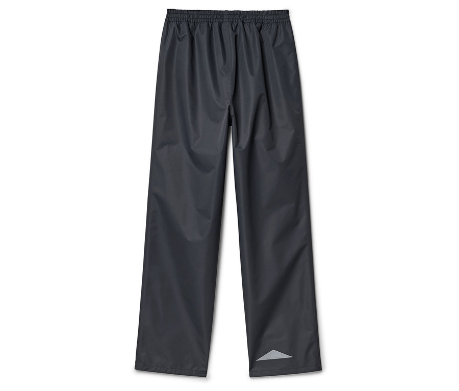 Dunkelgraue, lange Regenhose mit Gummibund und reflektierendem Dreieck am Beinende.