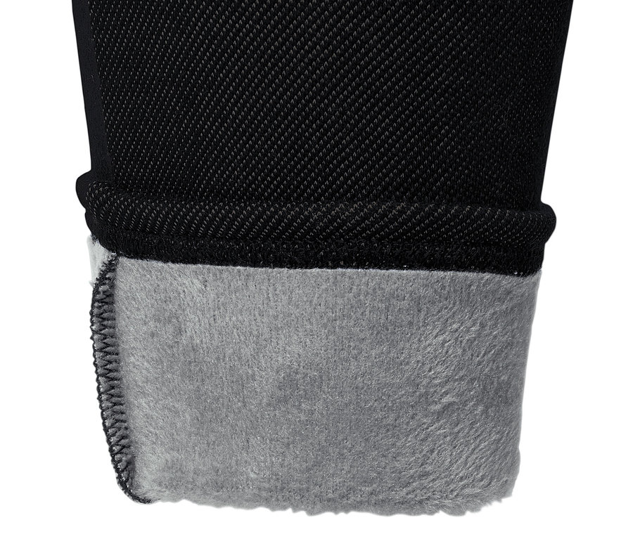 Detailaufnahme einer gefütterten Leggings in Jeansoptik mit grauem Futter.