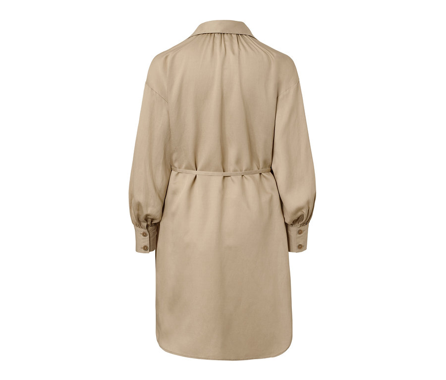 Rückansicht einer beigen Longbluse aus Leinenmix mit langen Ärmeln und Gürtel.