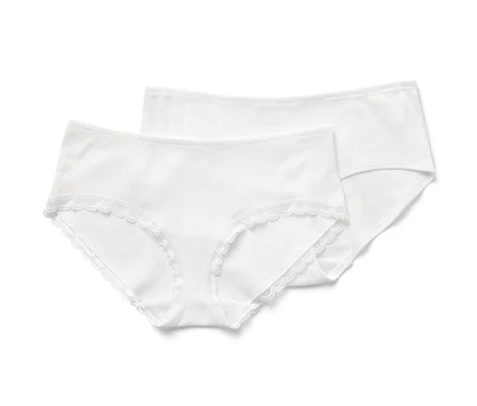 Zwei weiße Pantys aus Rippe mit Spitze.