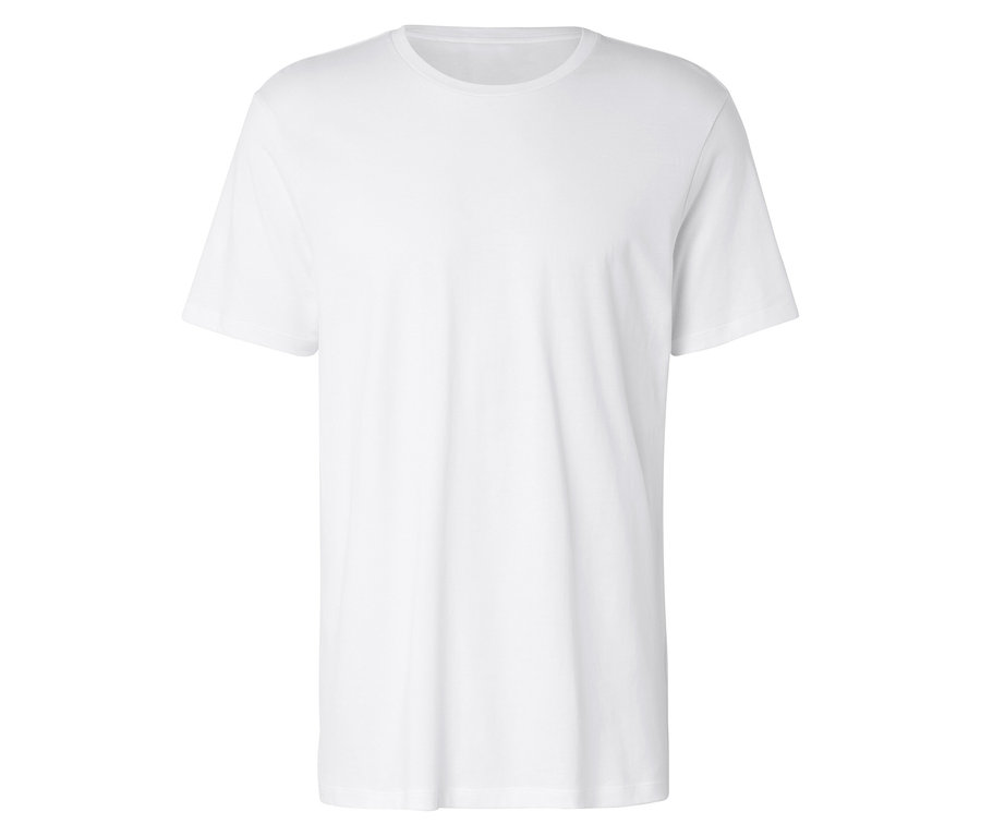 Ein weißes T-Shirt liegt auf einem weißen Hintergrund.