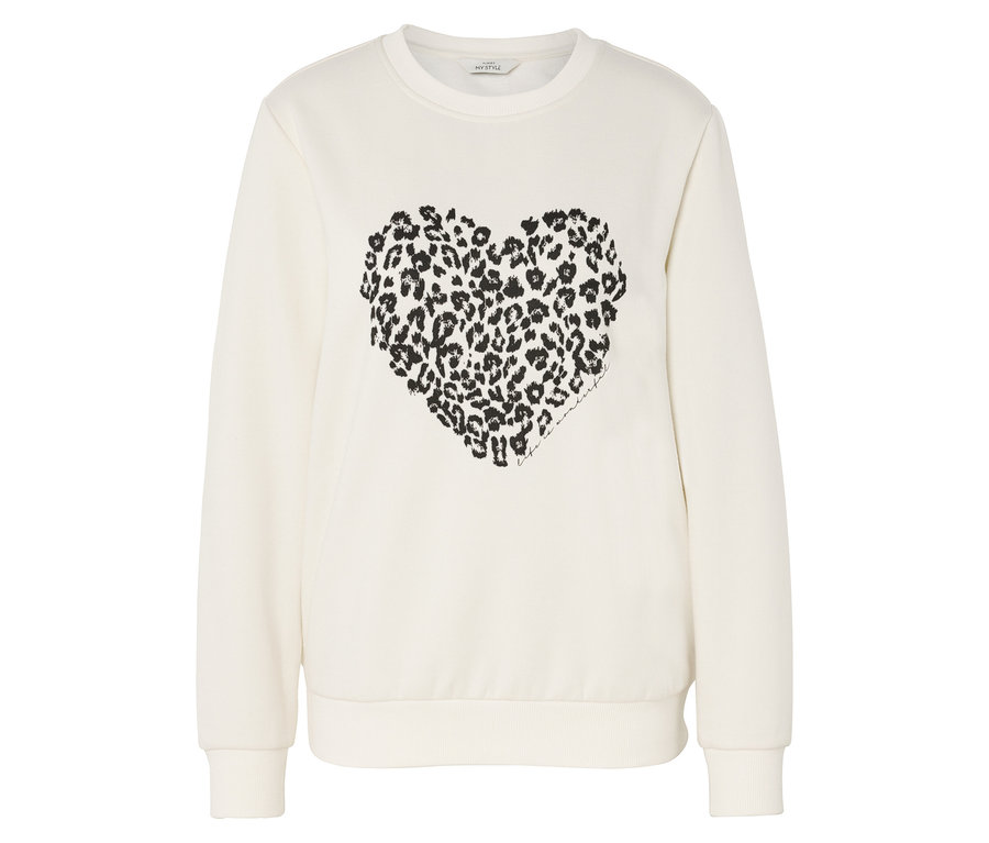 Beiges Sweatshirt mit Leopard-Herz in der Mitte.