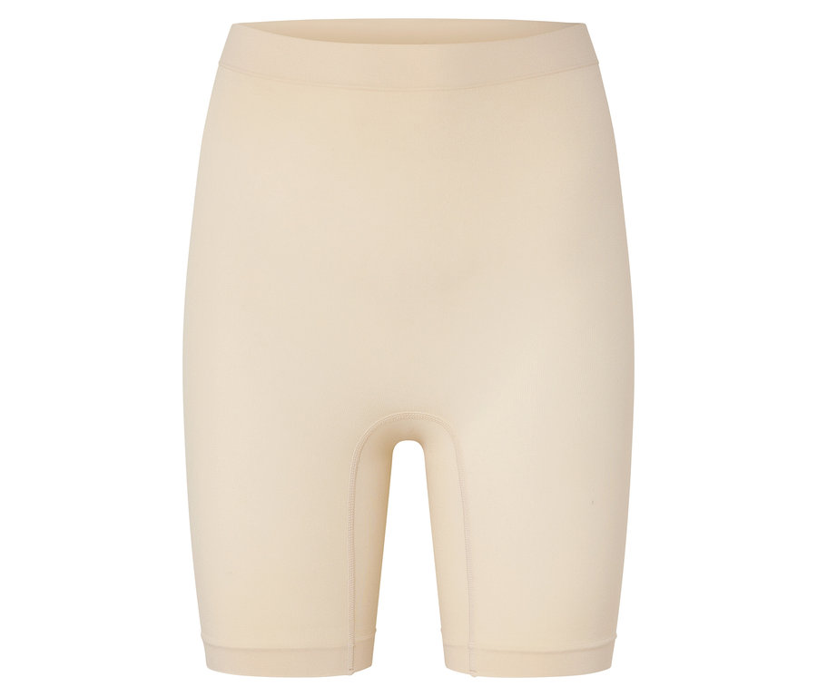 Beige Shapewear-Shorts vor einem weißen Hintergrund.