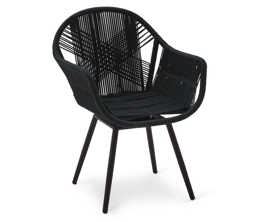 Schwarzer Seilstuhl mit Armlehnen und vier Beinen vor einem weißen Hintergrund.