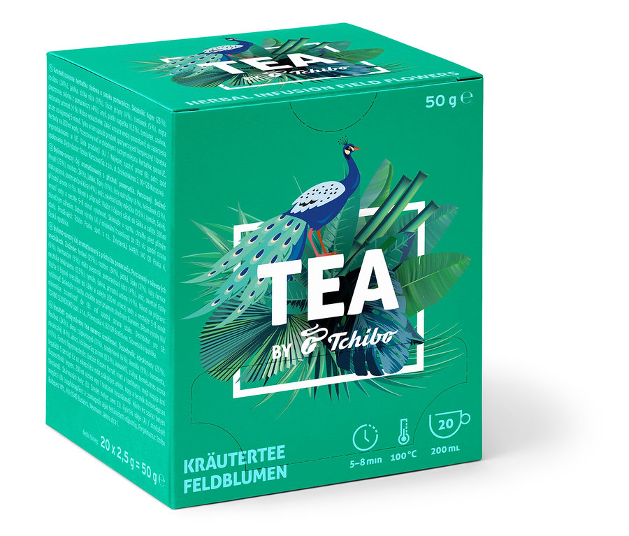 Grüne Packung TEA by Tchibo Kräutertee Feldblumen - 8x30 Teebeutel mit Pfauenmotiv.
