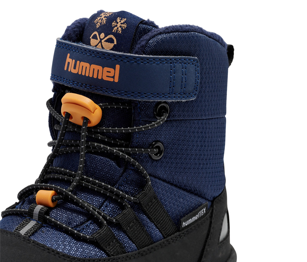 Detailaufnahme des blauen Hummel Snow Boot Tex.