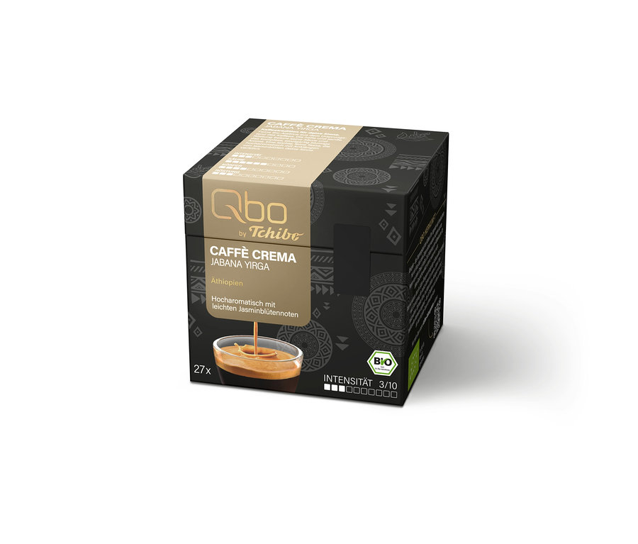 Schwarze und beige Verpackung von Qbo Caffè JABANA YIRGA - 27 Kapseln, mit BIO-Siegel, Intensität 3/10 und Abbildung von Kaffee mit Crema.