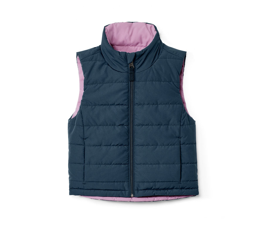 Eine marineblaue Kinder-Wende-Steppweste.