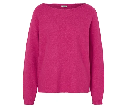 Detailansicht eines fuchsiafarbenen Pullovers mit langen Ärmeln und Rundhalsausschnitt.