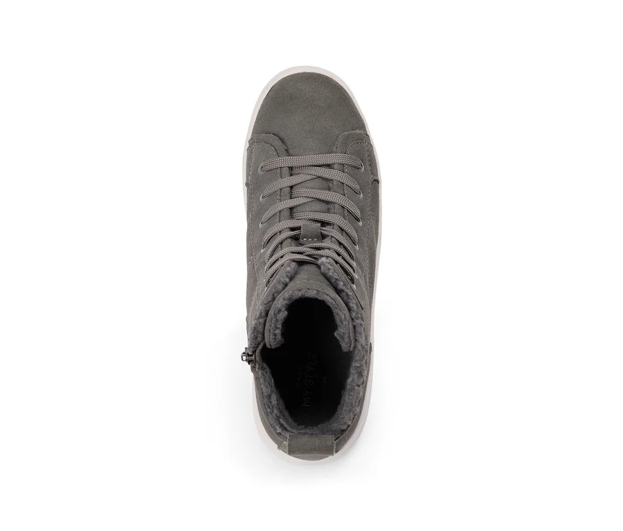 Grauer High-Top-Sneaker mit Schnürsenkeln, seitlichem Reißverschluss und flauschigem Futter, von oben gesehen.