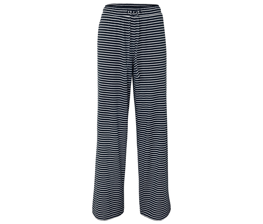 Eine Relaxhose mit Streifenmuster.